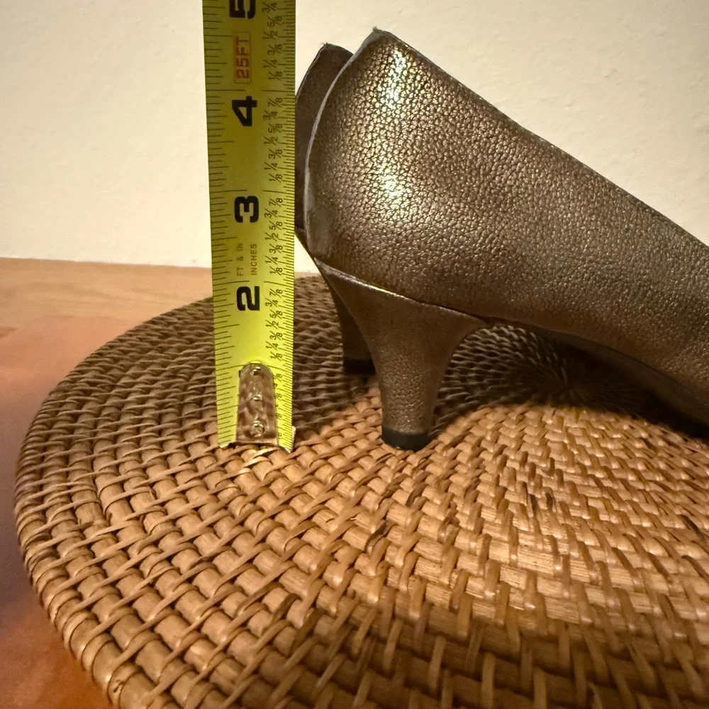 AEROSOLES Cheerful Pumps Shimmering Brown‎ Heels